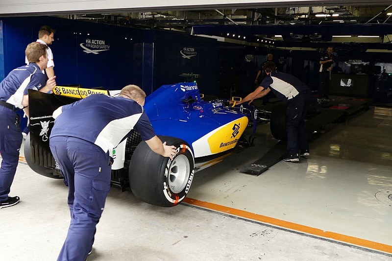 Старший інженер Тім Мальон залишив Sauber