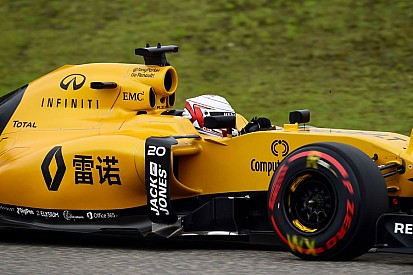 У Renault планують припинити роботу над RS16