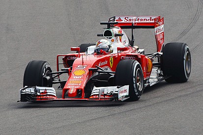 Problème électrique pour Vettel, dure journée pour Ferrari
