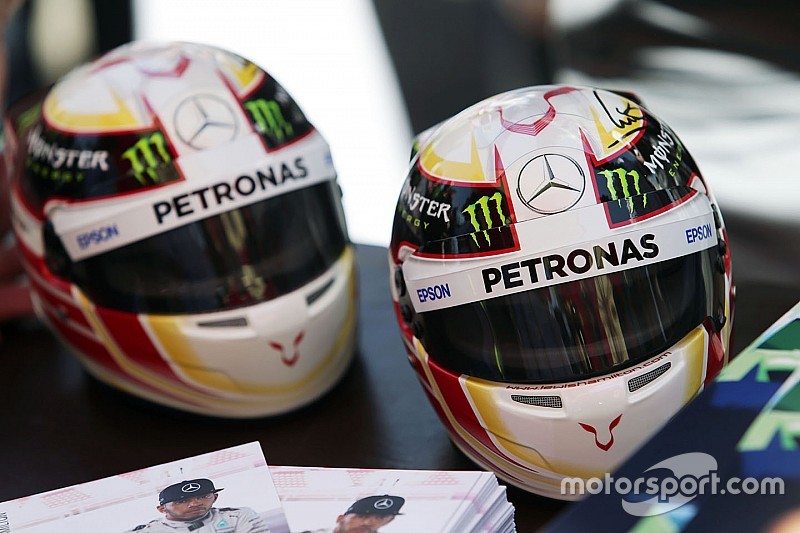La F1 retrasa hasta Mónaco la prohibición de lanzar los protectores de las viseras a la pista