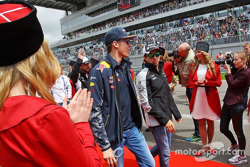 Pérez defiende a Kvyat: