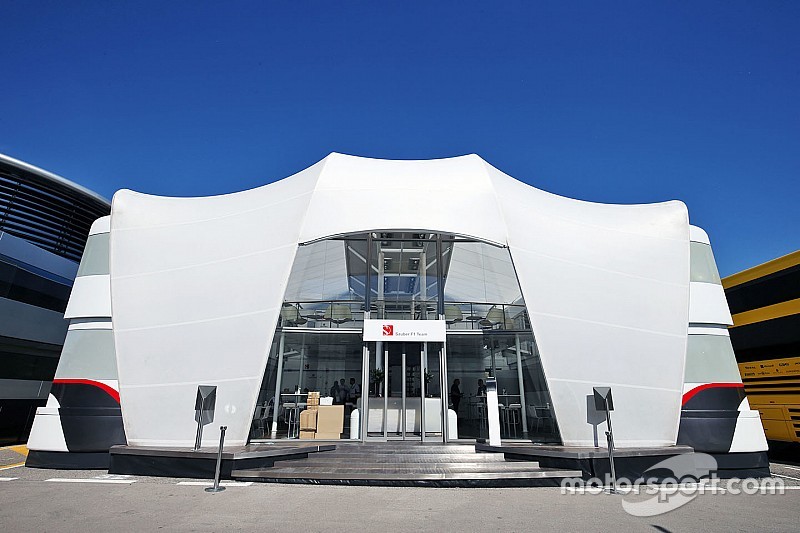 Groß, größer, riesig: Die Motorhomes der Formel-1-Teams 2016