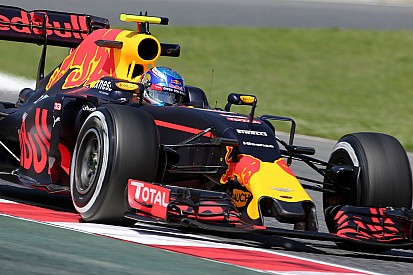 Verstappen: "Mi devo ancora abituare alla Red Bull"