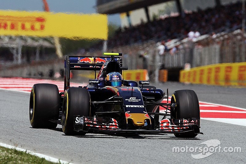 Reprimenda per Sainz Jr: è uscito dalla pit lane con il semaforo rosso
