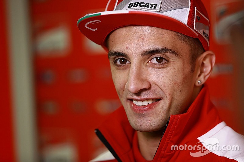 Iannone: “Suzuki me ha convencido al ofrecerme el número 1”