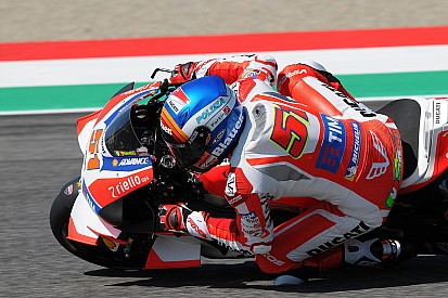Pirro vervangt Baz op Barcelona