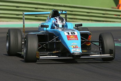 Victoria de Siebert en la F4 Italiana