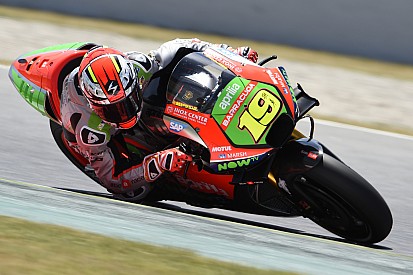 Aprilia: Bradl e Bautista orientati a usare gomme dure per la gara
