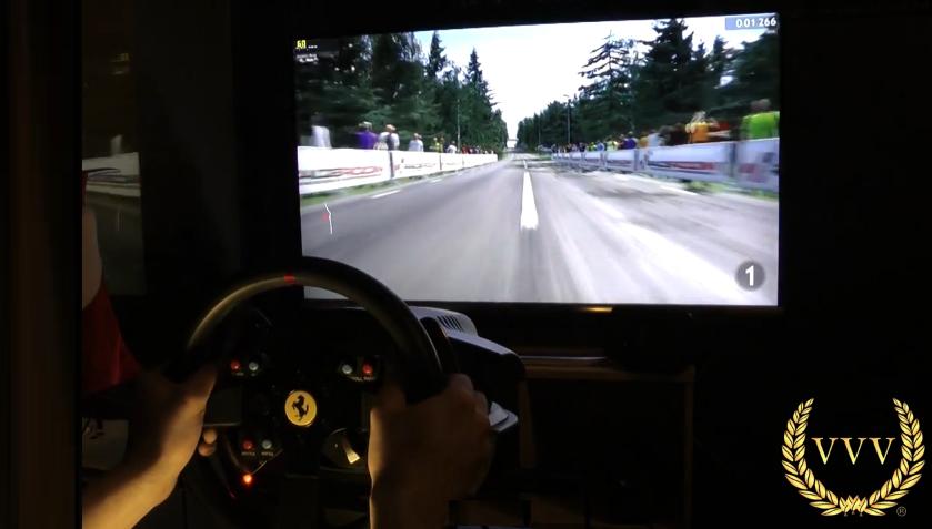 Amikor magával ragad a játék: Fantasztikus élmény egy Ferrari kormánnyal