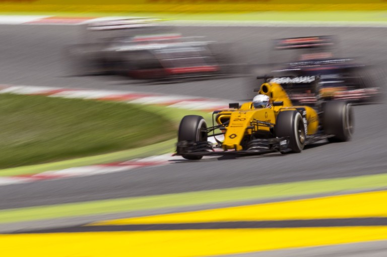 Döntöttek: Egy új Renault motor a Red Bullhoz, egy a francia istállóhoz érkezik Monacóban!