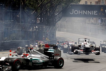 ÉLŐ F1-ES MŰSOR: Ha Monacóban is csattan a két Mercedes, jöhet az ítélet napja!