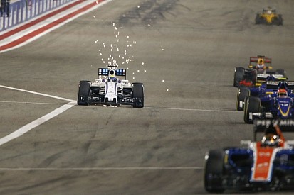 LOL: így játszik Massa a Forma-1 hivatalos játékával otthon