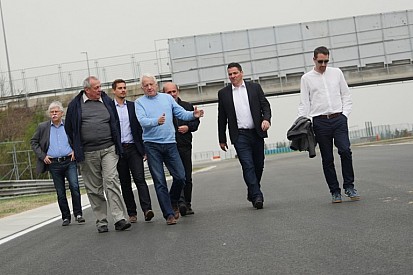 Charlie Whiting: „Első osztályú munkát végeztek a Hungaroringen”