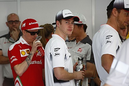 Alonso: Button Bahreinben jobb volt Vandoorne-nál!