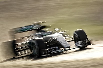 Rosberg nyerte az 5. tesztnapot Barcelonában Bottas és Alonso előtt: Raikkönen alatt megint megkotlott a Ferrari