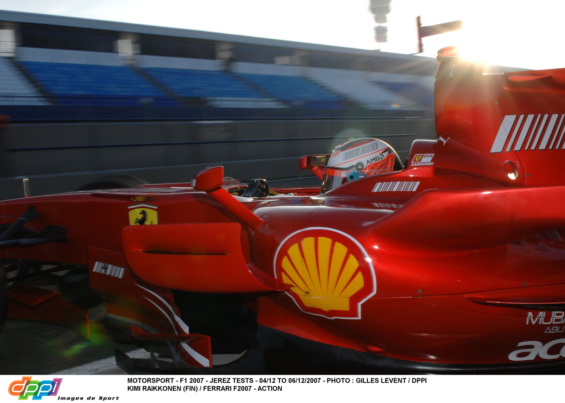 360 fokos élmény egy V8-as Ferrariról: Räikkönen a volán mögött, onboard a beölő felett