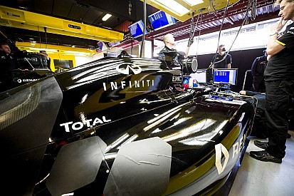 Még mindig csak 470 alkalmazottja van a gyári Renault-nak a Forma-1-ben
