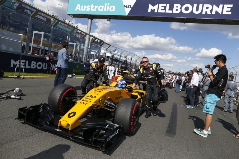 A Renault nem hitt a szemeinek, hogy a Force Indiával és a Williamsszel harcolt Ausztráliában
