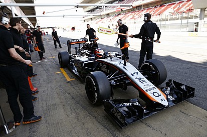 Hihetetlen: a Force India is reggel 8 óra 30 perckor mutatja be az új autóját