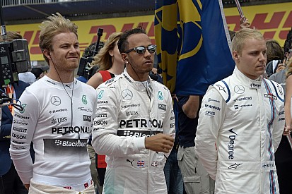Valtteri Bottasnak a Mercedesnél kellene versenyeznie?