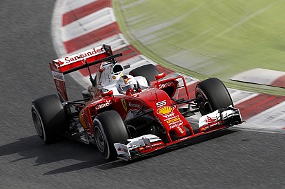Vettelnek fontos, hogy Räikkönen is jól érezze magát az SF16-H-ban!