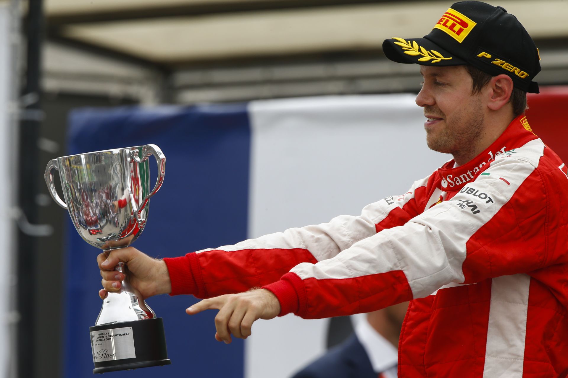 Vettel: A sikerek lendületet adtak a Ferrarinál végbemenő változásnak