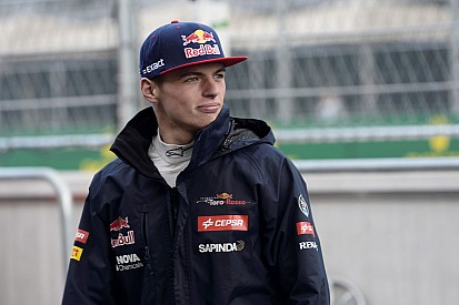 Verstappen szerint Alonso, Hamilton, Vettel, Raikkönen és Button is tart tőle