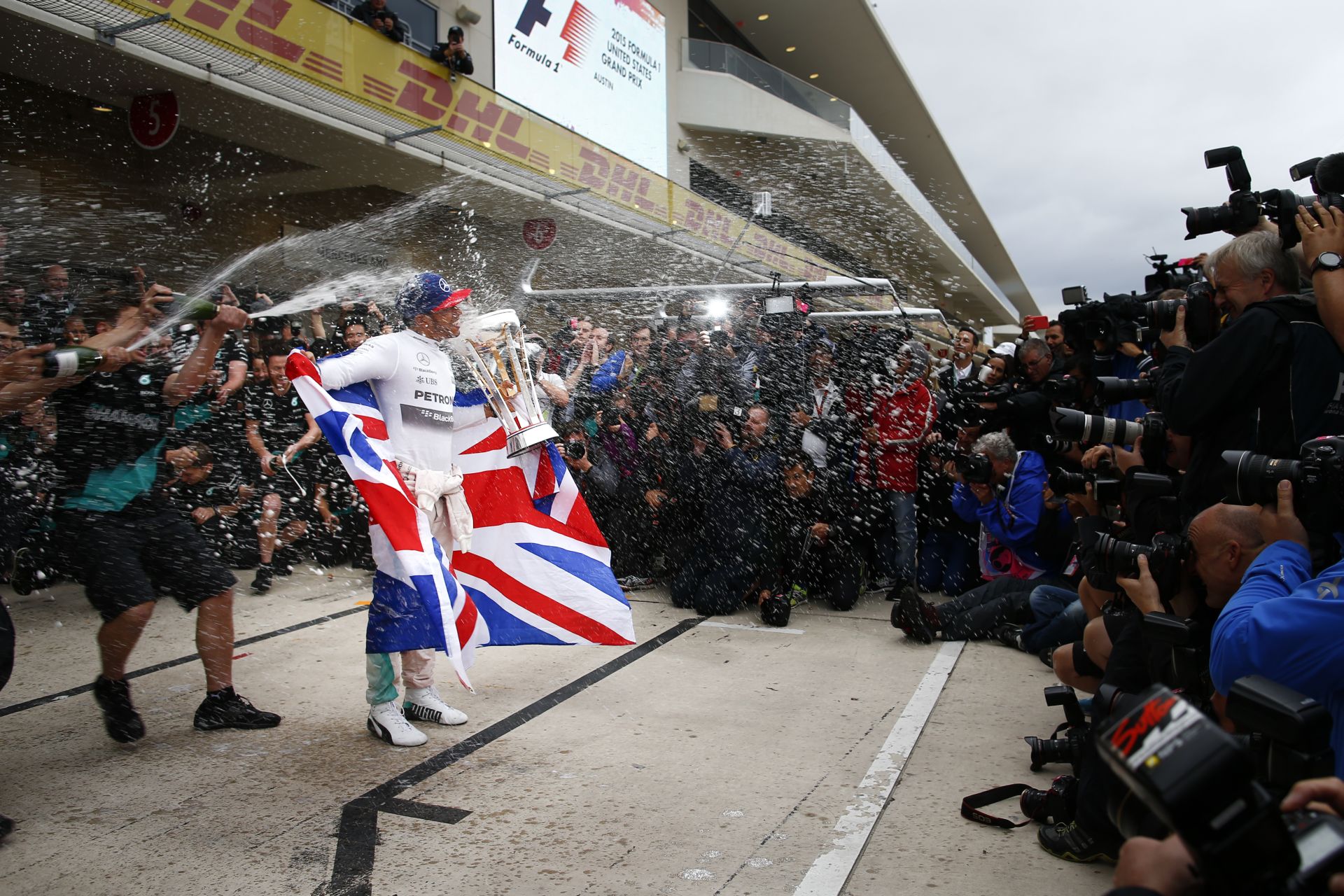 Hamilton szerint Ecclestone-nak kell megmenteni az Amerikai Nagydíjat!