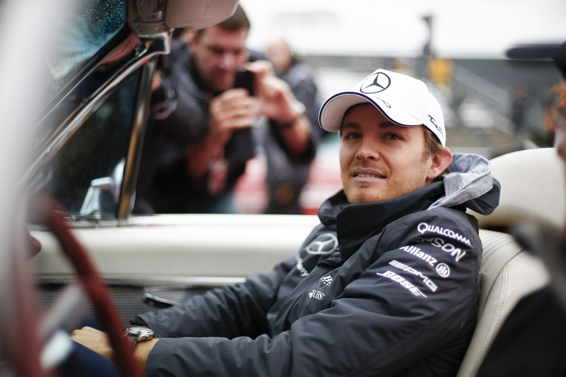 Rosberg azért haragszik, mert elb*szta – ez nem az első kanyarról szól!