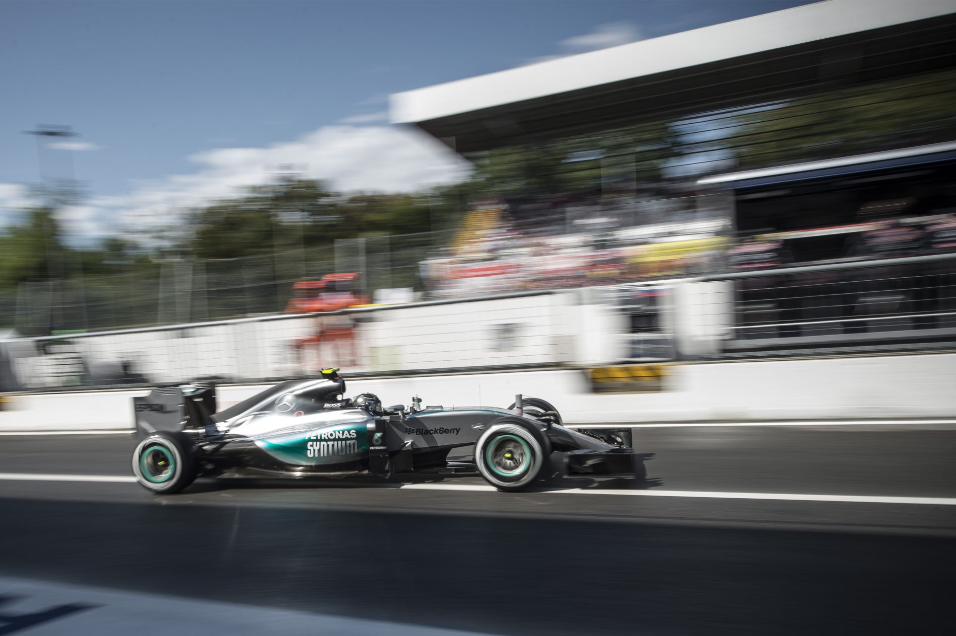 Monza megmutatta, a Mercedes nem legyőzhetetlen – Miért is?!