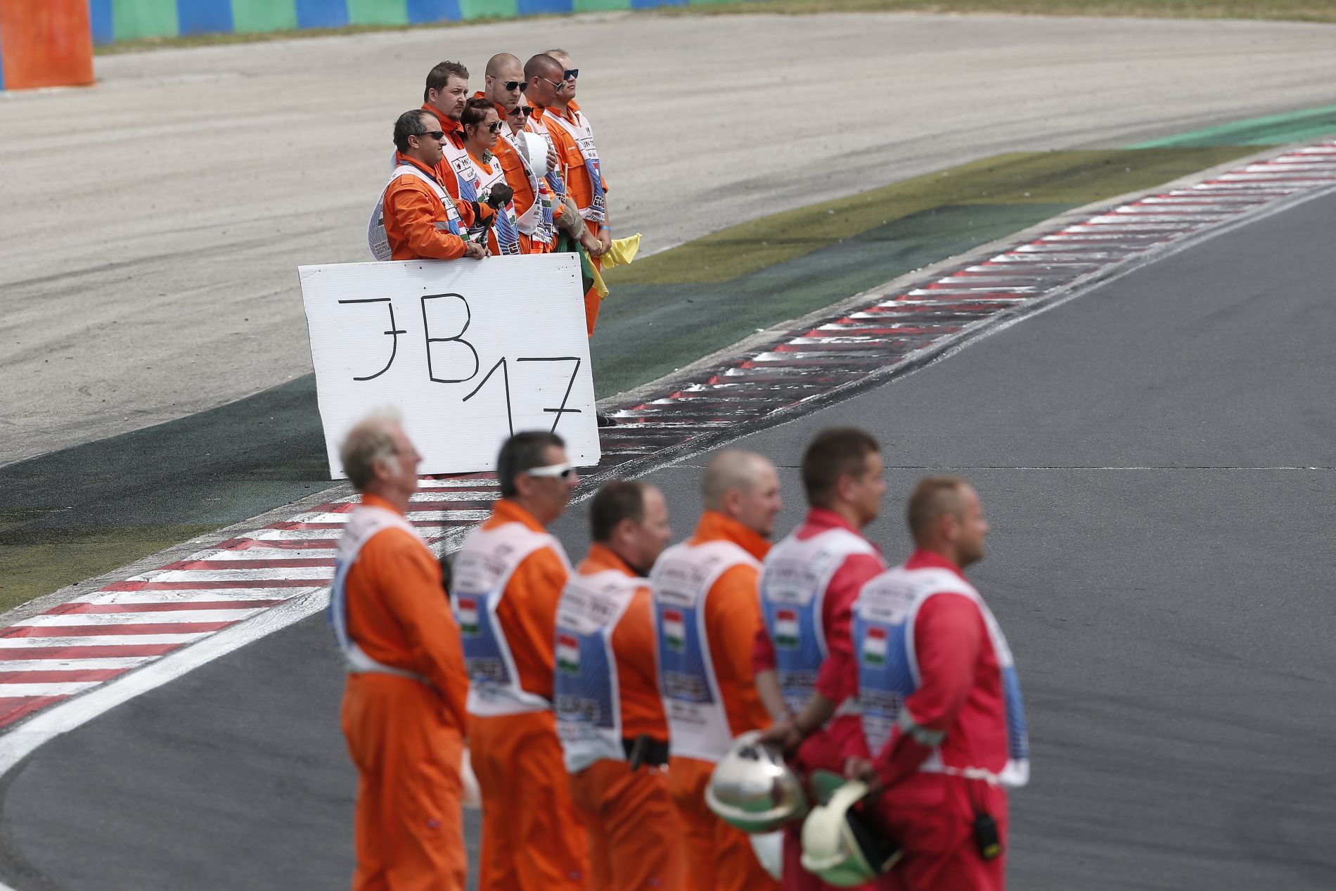 Barrichello szerint csak a tudomány mutatja meg, mi a helyes az F1-nek