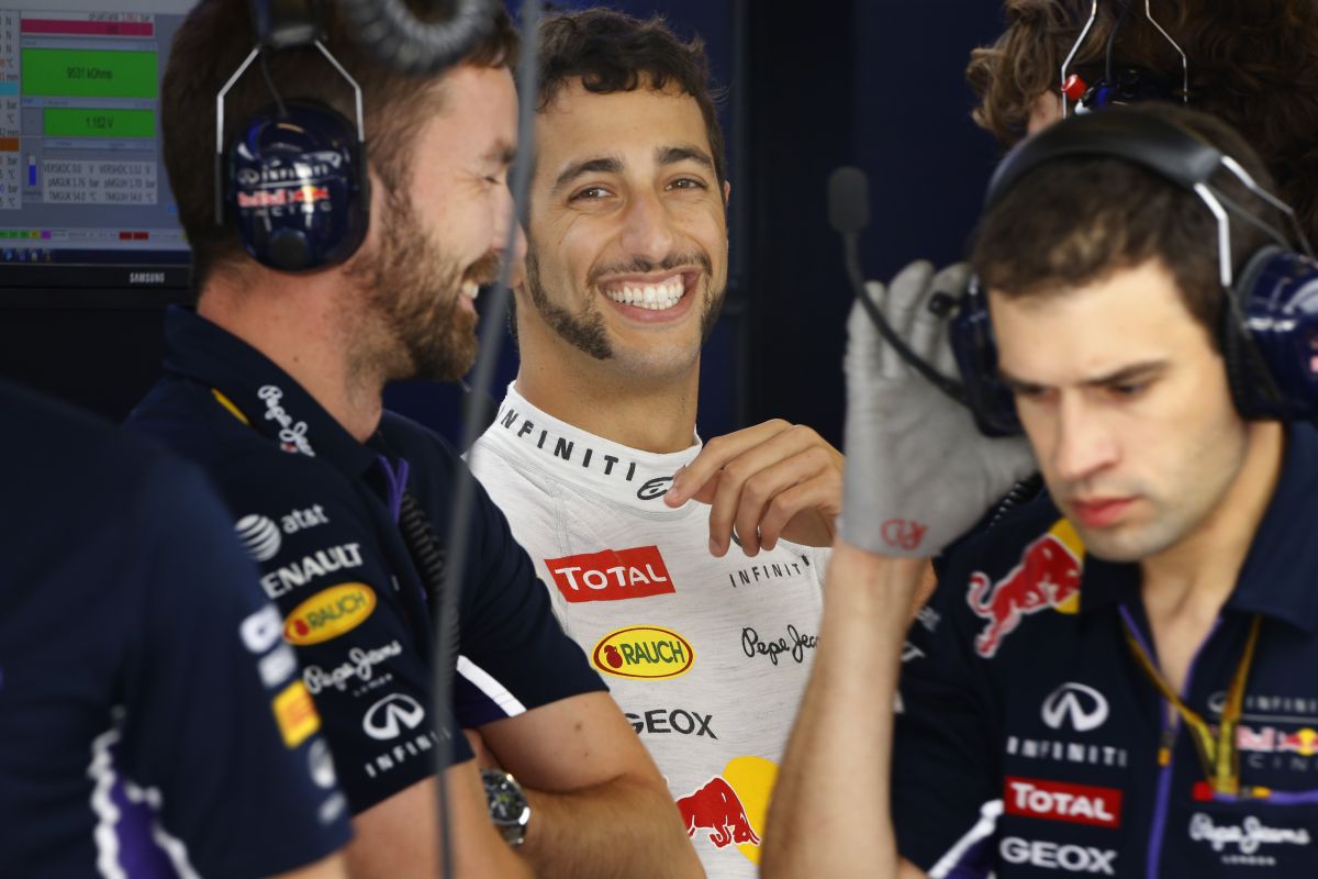 Vettel unatkozott Austinban, Ricciardo jobban örülne, ha Massa előtt lenne