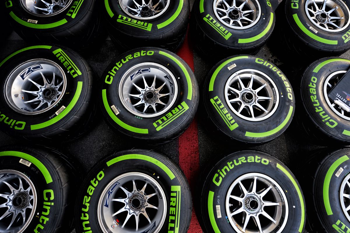 Rosberg pole-köre 3 tizeddel jobb a tavalyinál: elméletileg a három kiállás a leggyorsabb