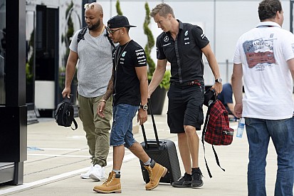 Rosberg segített rájönni, mi történt Hamiltonnal a rajtnál, hiba javítva