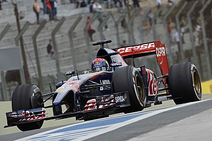 Verstappen egyre kényelmesebben érzi magát a Forma-1-ben: Gyors a 17 éves holland