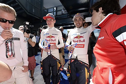 Sainz: Ha Verstappen jövőre a Ferrarihoz megy, akkor nagy bajban vagyok