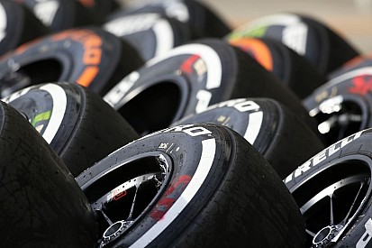 Ha nincs tájfun vagy özönvíz, akkor a 2 kiállás lehet a tuti Suzukában