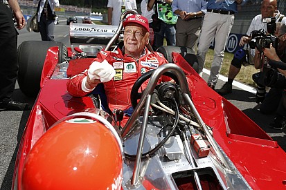 Brutális F1-es parti lesz az Osztrák Nagydíjon: Prost, Piquet és Lauda is pályára gurul