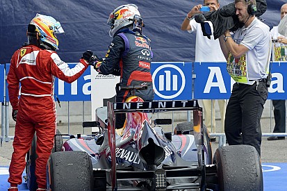 Alonso és Vettel helyet cserél egymással a Red Bullnál és a Ferrarinál?