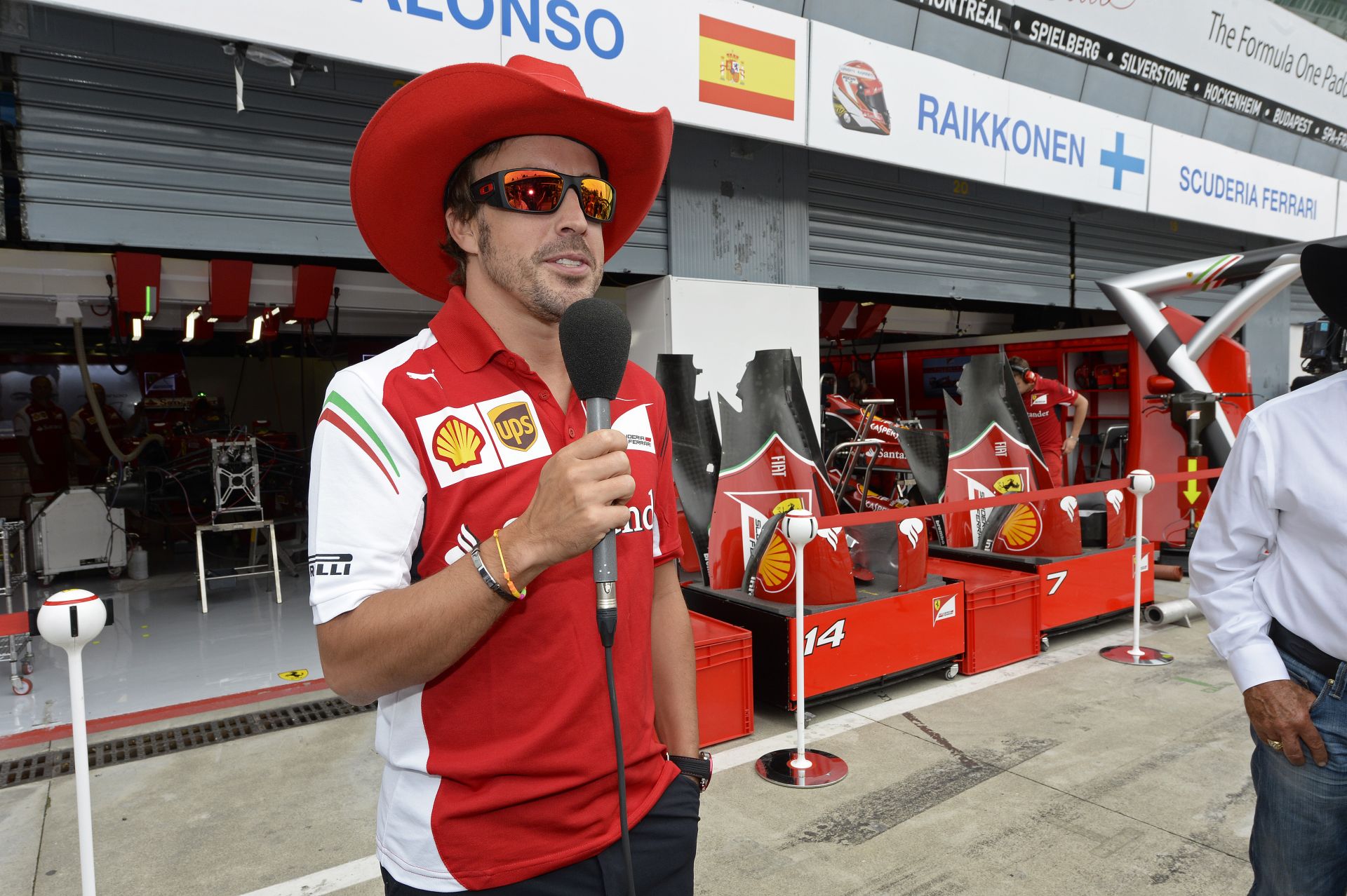 Most Alonso karrierje a tét! Dupla vagy semmi a Ferrarival és a McLarennel? A Lotus pedig maga lenne az orosz rulett