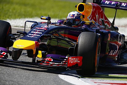Ilyen gyorsan áll meg 361 km/óráról egy F1-es autó: Ricciardo eszméletlen féktávja