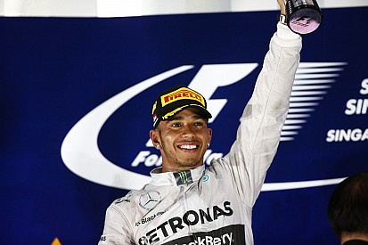 Élő F1-es műsorral jelentkezik az F1-live.hu! 18:00! ÉLŐBEN, MOST!