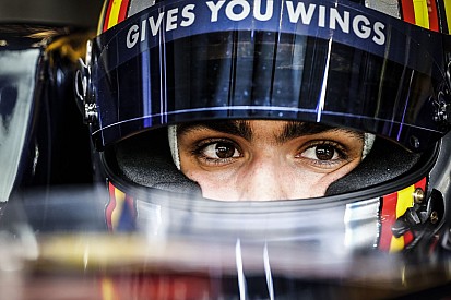 A Red Bull csak úgy dúskál a tehetségekben: Vettel, Ricciardo, Kvyat és most Sainz Jr