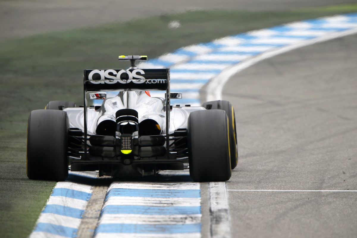A McLaren is kivár, akárcsak a Red Bull: Szingapúrban tisztább képet kapnak a fejlődésről