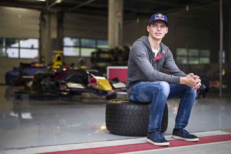 Max Verstappen: Vettel nyomdokain, Hamilton stílusában