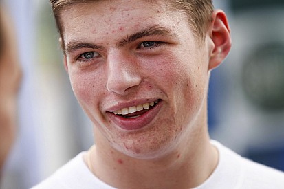 Verstappen: Nem a korom számít, hanem az, hogy milyen gyors vagyok a pályán!