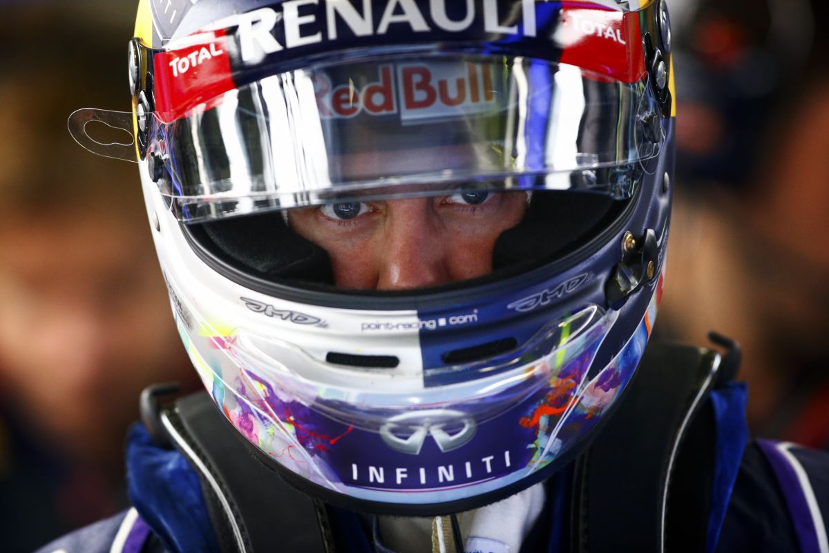 Nem Vettel dönt úgy, hogy nem lesz pole-ban: keményen próbálkozik, de nincs meg az erő