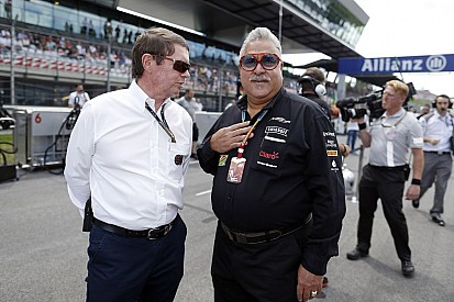 Pérez egy merész legény, lenyűgözően előzte meg Magnussent: Mallya elégedett a párosával
