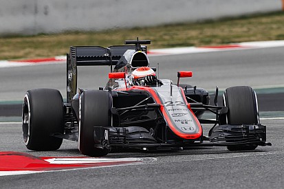 A McLaren pénteken több mint 220 lóerővel volt gyengébb, mint a Mercedes
