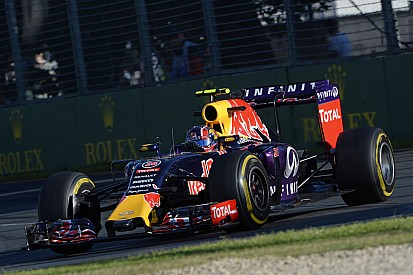A Renault nem számít győztes motorra 2015-ben: a Red Bull űzte bele őket a stratégiába